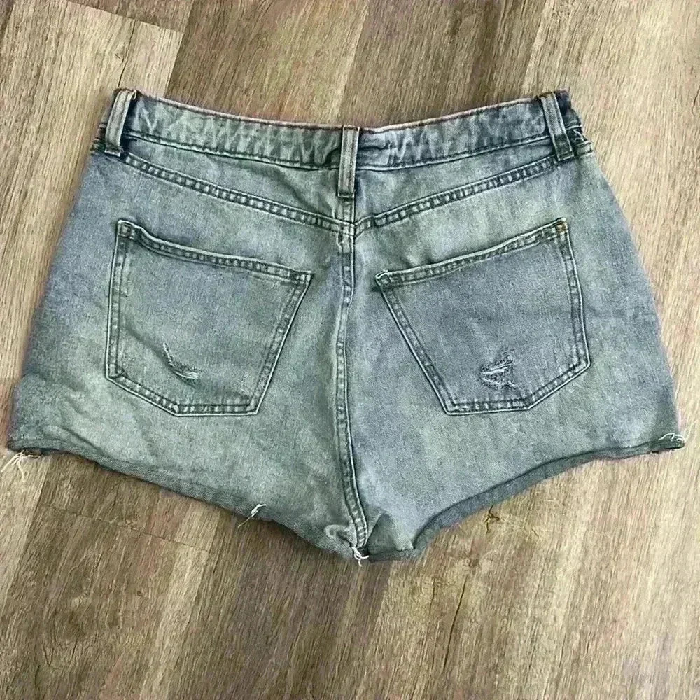 Wild Fable Super High Rise Cutoff Jean shorts - Picture 4 of 8